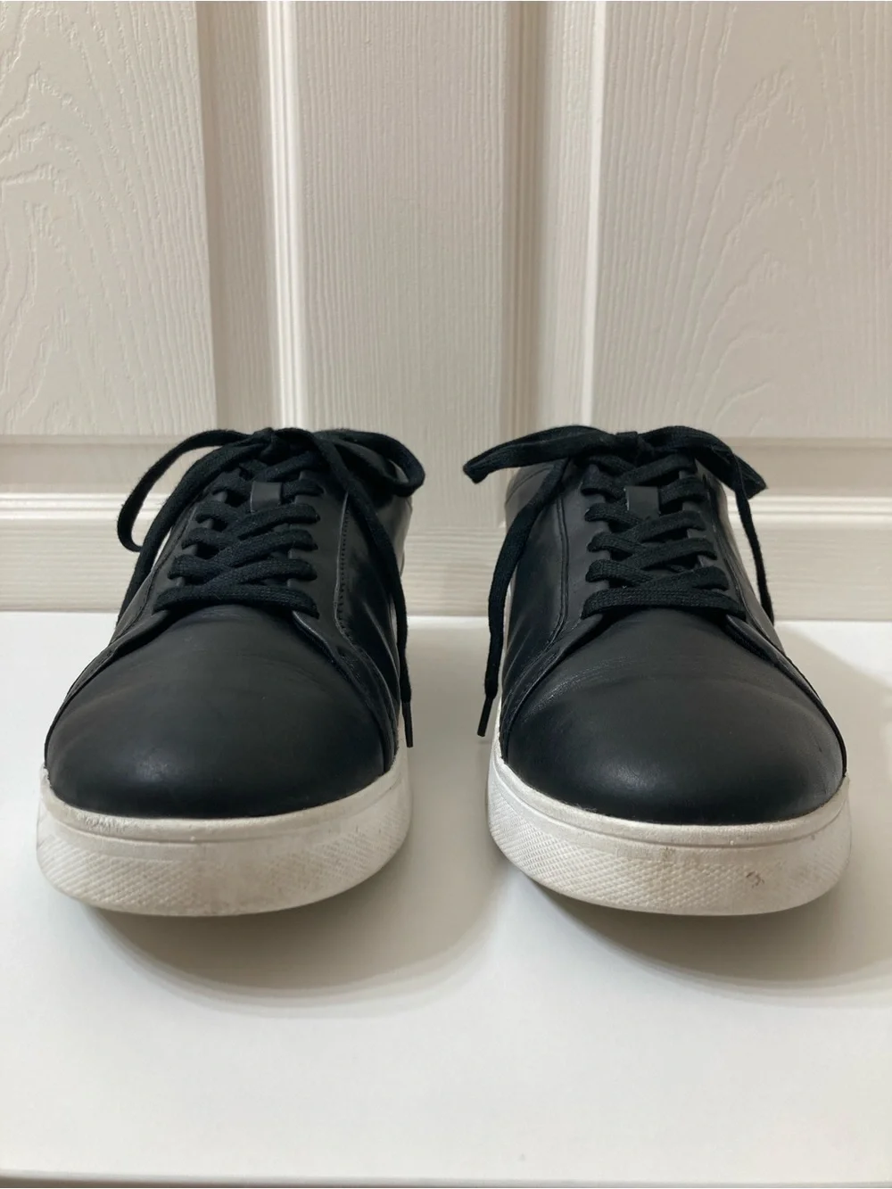 FitFlop Women’s Rally Lace Up Black Leather Sneakers 10 Athleisure Sporty Preppy - Picture 7 of 11